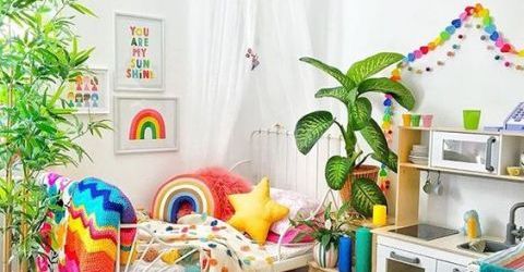 cameretta-ikea-colorata-ragazza